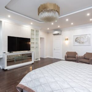 Home Cleaning (4+ Bedrooms)